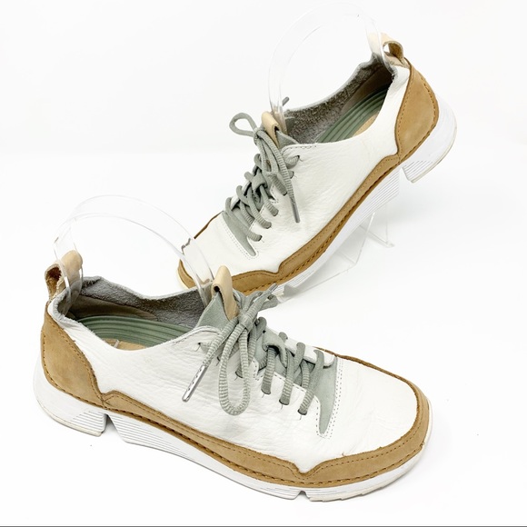 clarks ultra light shoes